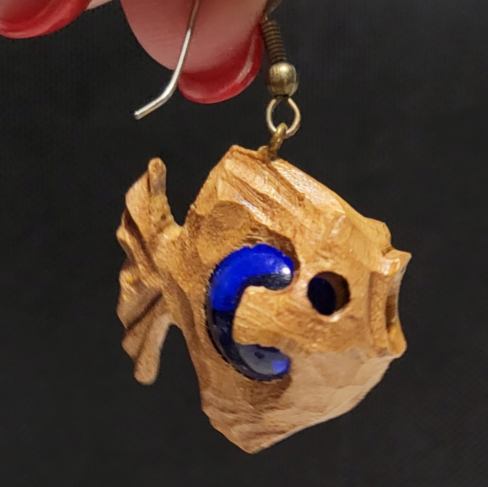 Handcarved Teak Fish Earrings‎